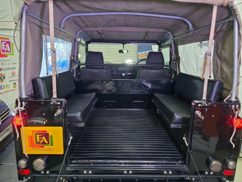 Land Rover Defender 90 HARD-TOP TD5 15