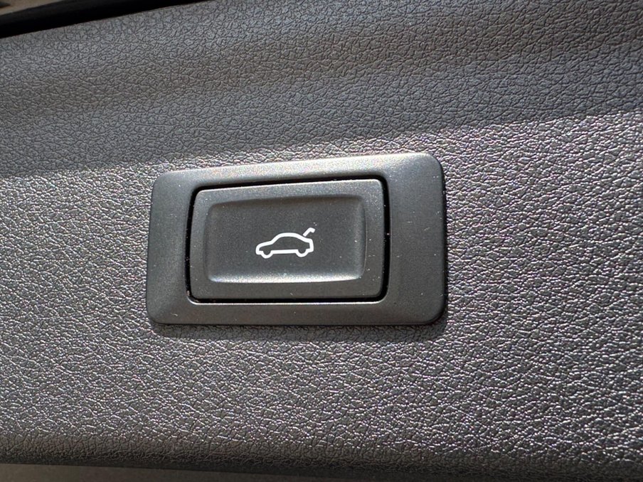 2016 Audi Q3 — image 32