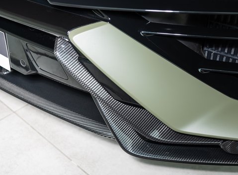 Lamborghini Urus Performante 33