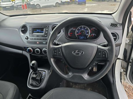 Hyundai i10 1.2 SE Hatchback 5dr Petrol Auto Euro 6 (87 ps) 24
