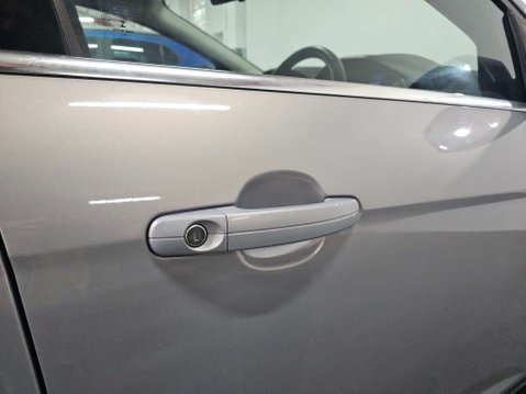 Ford Focus 1.6 Focus Zetec 105 5dr 85