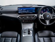 BMW 3 Series 3.0 M340d MHT Touring 5dr Diesel Hybrid Auto xDrive Euro 6 (s/s) (340 ps) 31