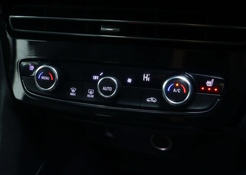 Vauxhall Mokka 50kWh Elite Nav Premium SUV 5dr Electric Auto (136 ps) 31