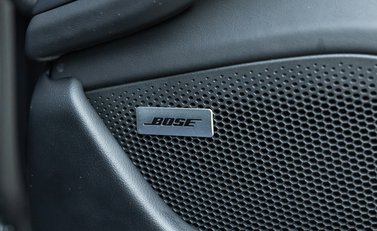 Porsche Taycan TURBO S 31