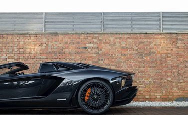 Lamborghini Aventador S LP740-4 Roadster 29