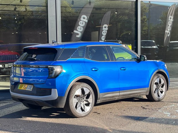 Ford Explorer PREMIUM 7