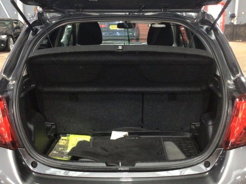 Toyota Yaris 1.33 Dual VVT-i Icon Euro 6 5dr 8