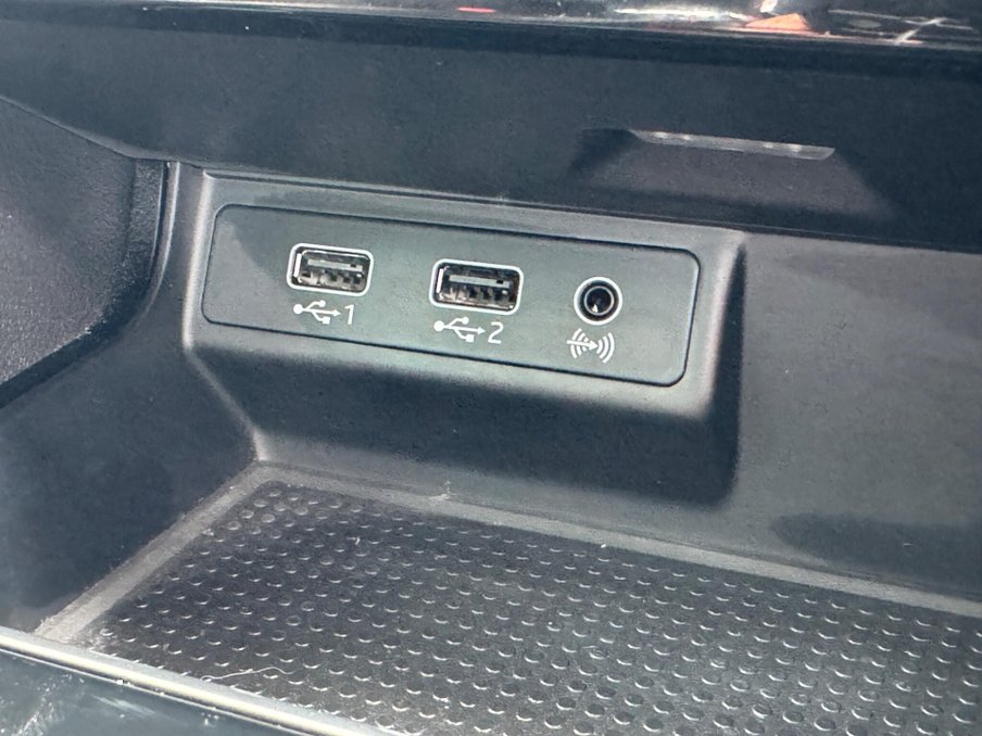 2019 SEAT Leon — image 28