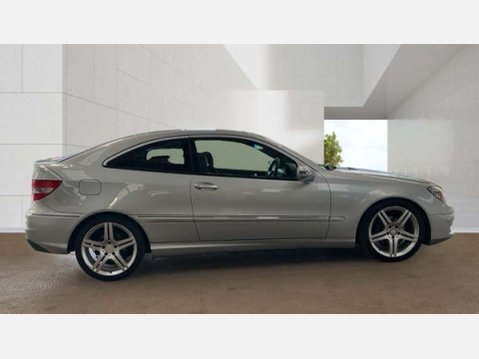 Mercedes-Benz CLC 1.8 CLC180K Sport Coupe 3dr Petrol Auto Euro 4 (143 ps) 4