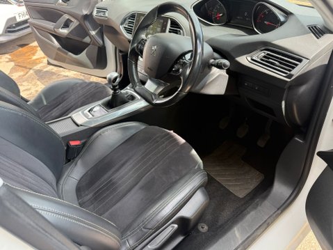 Peugeot 308 1.6 THP Feline Hatchback 5dr Petrol Manual 29
