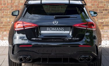 Mercedes-Benz A Class S 4Matic+ Plus 5