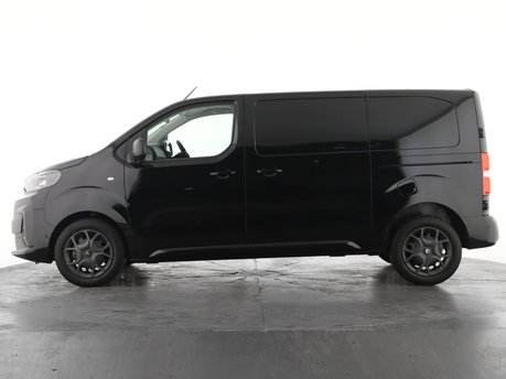 Citroen Dispatch M 1.5 BlueHDi 120ps Driver 8