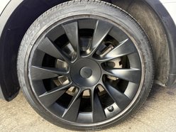 Tesla Model Y SUV 5dr Electric Auto RWD (346 ps) 16