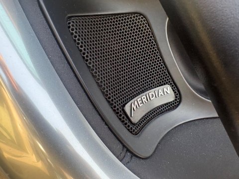 Land Rover Discovery Sport SI4 HSE 26