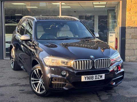 BMW X5 M50D 13
