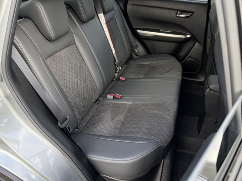 Suzuki Vitara 1.4 Boosterjet 48V Hybrid SZ5 5dr 33