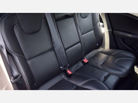 Volvo V40 1.6 D2 R-Design Lux Nav Euro 5 (s/s) 5dr 7