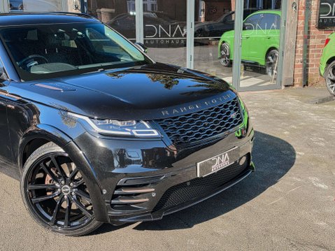Land Rover Range Rover Velar 3.0 Range Rover Velar R-Dynamic SE D MHEV Auto 4WD 5dr 8