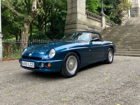 MG RV8 4.0 11