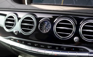 Mercedes-Benz M Class S600 28