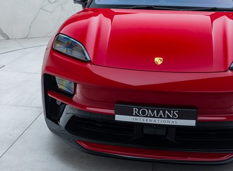 Porsche Macan GTS Electric 34