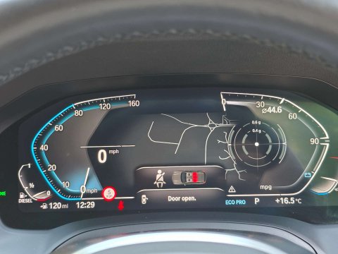 BMW 3 Series 2.0 318d M Sport Auto 5dr 56
