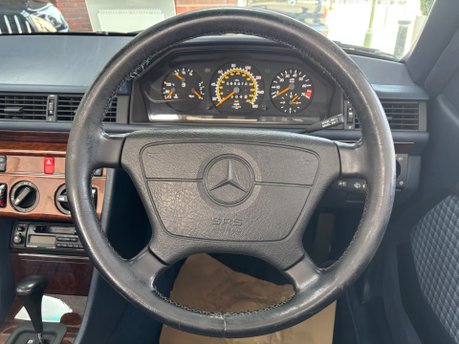 Mercedes-Benz E Class 3.2 E320 Cabriolet 2dr Petrol Automatic (217 bhp) 5