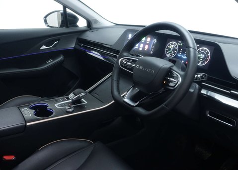 OMODA 5 1.6 5 Noble Auto 5dr 43