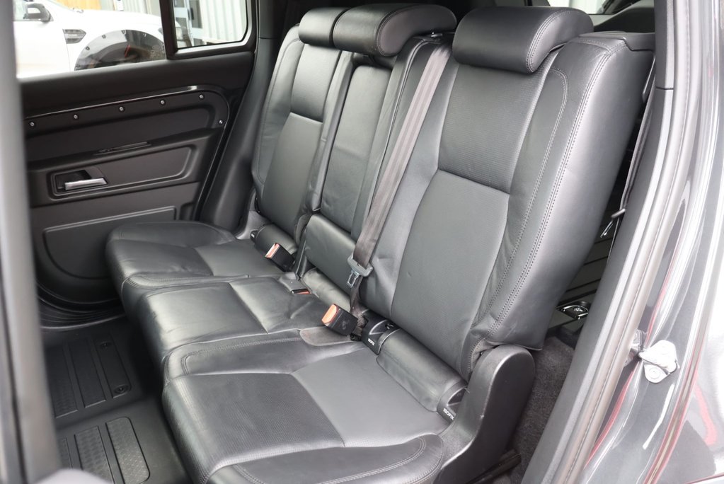 Land Rover Defender 110 D250 HARD TOP X-DYNAMIC  REAR SEAT CONVERSION SEEKER STYLED  16