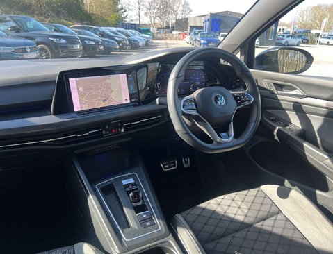 Volkswagen Golf 2.0 Golf R-Line TDI Semi-Auto 5dr 20