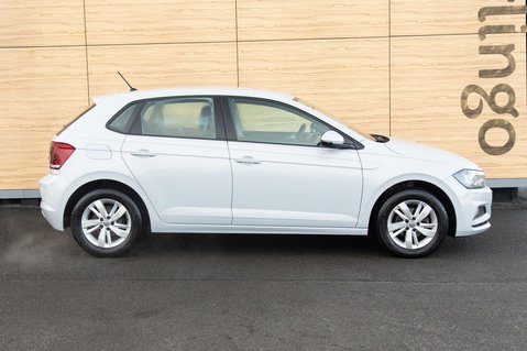 Volkswagen Polo SE TSI DSG 12