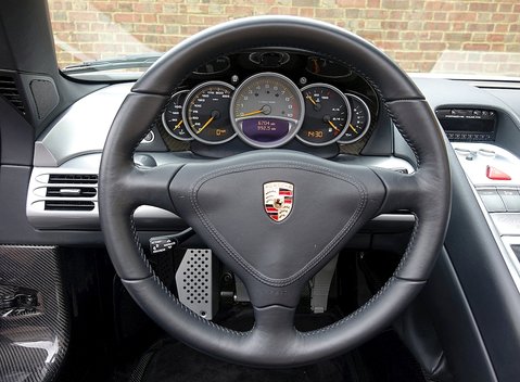 Porsche Carrera GT 17