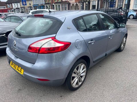 Renault Megane 1.6 16V I-Music Euro 5 5dr 6