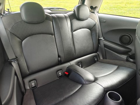 Mini Hatch 2.0 Cooper S Steptronic Euro 6 (s/s) 3dr 25