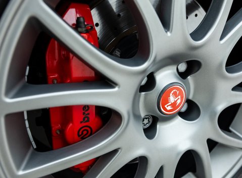 Abarth 695 Tributo Ferrari 33