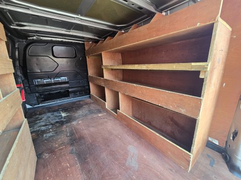 Ford Transit Custom 300 LIMITED P/V L2 H1 8