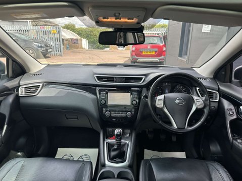 Nissan Qashqai 1.5 Qashqai Tekna dCi 5dr 18