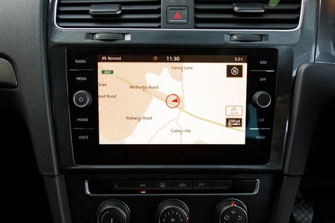 Volkswagen Golf SE NAVIGATION TSI BLUEMOTION TECHNOLOGY 29