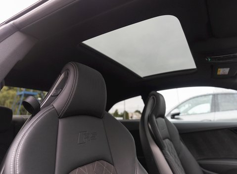 Audi RS5 Coupé Sport Edition 16