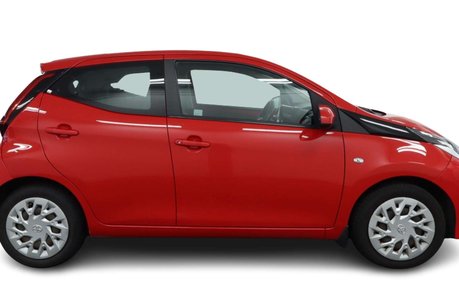 Toyota Aygo 1.0 VVT-i x-play Hatchback 5dr Petrol x-shift Euro 6 (71 ps) 3