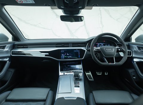 Audi RS6 AVANT PERFORMANCE 20