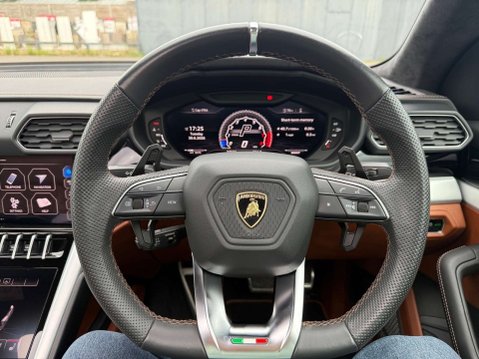 Lamborghini Urus 4.0 Urus V8 Auto 4WD 5dr 35