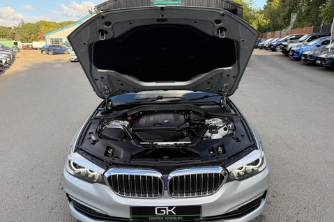 BMW 5 Series 520D XDRIVE SE - 360 DEGREE CAMERAS - IVORY LEATHER 59