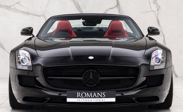 Mercedes-Benz SLS AMG Roadster 4