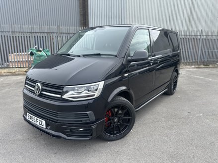 Volkswagen Transporter T6 TDI HIGHLINE BLACK FSH DAY VAN CAMPERVAN READY 