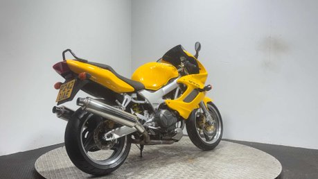 Honda VTR FIRESTORM 1997 ONLY 13K RUNS GREAT VERY CLEAN NEW MOT 1000CC VTWIN 3