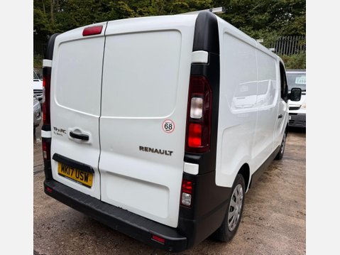Renault Trafic 1.6 dCi ENERGY 27 Business Panel Van 5dr Diesel Manual SWB Standard Roof Eu 11