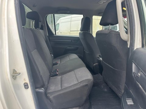 Toyota Hilux ACTIVE 4WD D-4D DCB 19