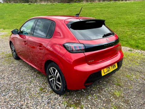 Peugeot 208 PURETECH ALLURE S/S 7