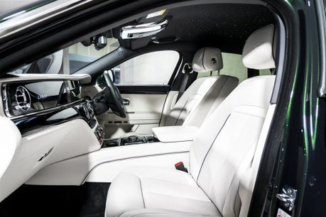 Rolls-Royce Ghost V12. FULL PPF. STARLIGHT. H, C & M SEATS. REAR ENTERTAINMENT. HUD. 18